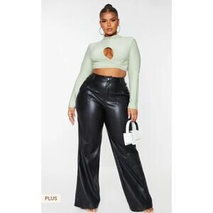 PrettyLittleThing Plus Black Faux Leather Seam Detail Wide Leg Pants US 20 NWT